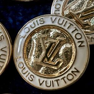 LV (set of 6) dime size=18mm/Gold/White /shank back buttons/LV stamp on back